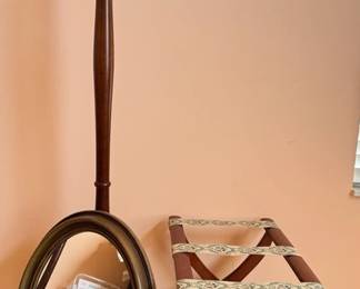 Bombay Company Coat Rack, Scheibe Luggage Stand A Mirror