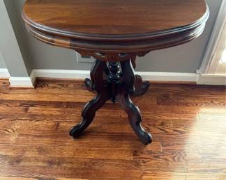 30 inch wide antique oval table. Very good condition.  