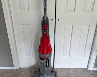 Dyson Vacuum with carpet and hardwood floor setting 