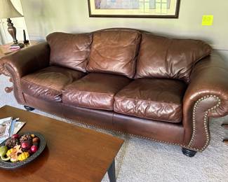 Beautiful leather couch 