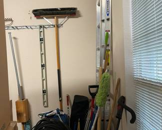 Yard tools, extension ladder