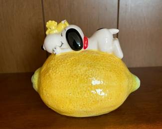 Peanuts piggy bank - 1972