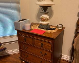 Ethan Allen bed side table and Quoizeo hurricane lamp