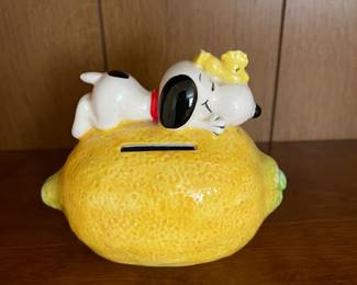 Peanuts piggy bank - 1972