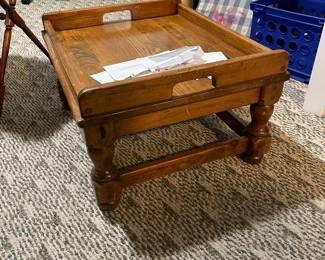 Ethan allen serving/ coffee table