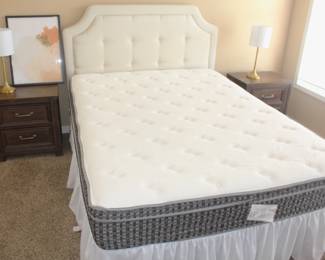 Queen size bed with tufted headboard, with queen size SBI mattress and box spring(made in  Springfield,Illinois). BUY IT NOW!  $325.00.                          