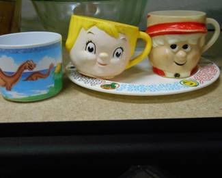Vintage Children's cups & Plate.