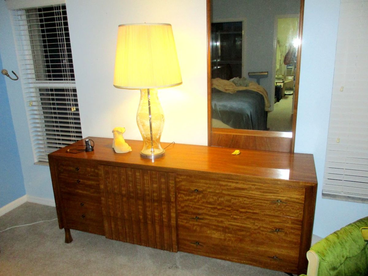 John Widdicomb Mid Century Modern Walnut & Bronze Hardware Dresser with Mirror. Rare. Two bed side end tables come with it.