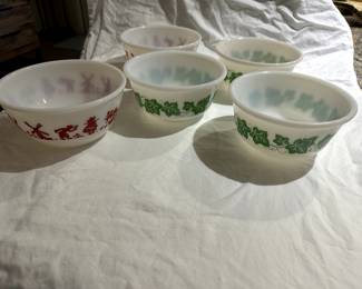 Set of 5 Atlas Hazel bowls - all in perfect condition.