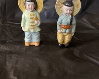 Chinese couple small collectible statues