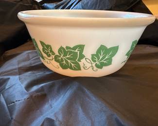 Atlas Hazel Rare Leaf Bowls - set of 3