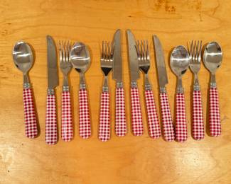 Picnic Backpack & Utensils. Photo 3 of 4.