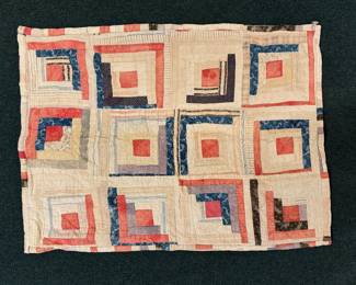 Vintage Quilt. Measure 3" x 4". Photo 1 of 3.