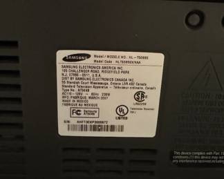 Samsung Electronics HL-T5089S TV (2007), Speakers & Integra Am & DVD Player. Photo 3 of 6.