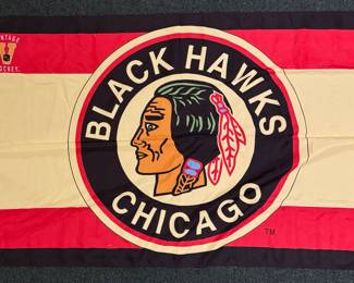 Chicago Blackhawks Vintage Throwback Flag.
