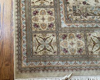 Pakistani Bakhtiari Wool Rug. Measures 9" x 12". Photo 3 of 5.