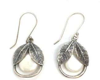 .925/mabe pear earrings/Israel