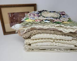 Vintage Crochet Doillies, Runners Table Coverings