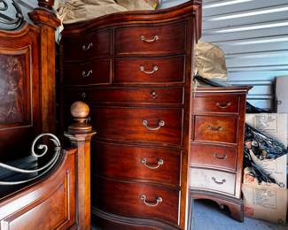 Thomasville Irving Park Collection Bedroom Set. Queen bed. Available for PreSale. (*SOLD)