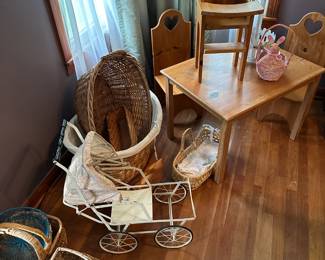 Vintage Doll Carriage, Baskets & Childrens Table Set (*SOLD)