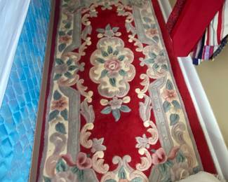Chinese cut carpet 2.5' x 6'
