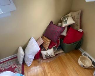 Assorted pillows
