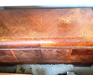 VINTAGE WATERFALL STYLE CEDAR CHEST