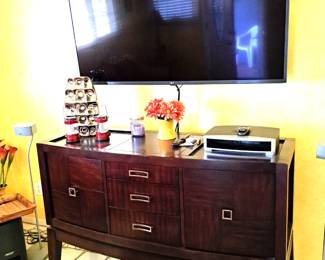 NICE BUFFET WITH STORAGE, TV (ONE OF TWO AVAILABLE) AND BOSE SOUND SYSTEM