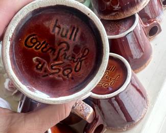 HULL COFFE CUPS - AMAZING CONDITION