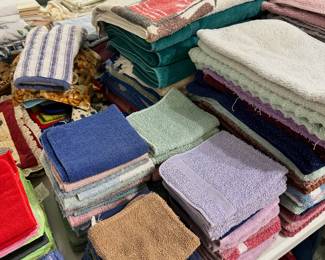 Linens (sheets, pillows, towels, table cloths and more)