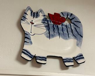 Cat plate