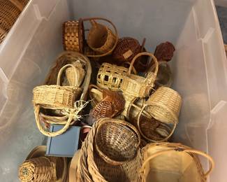Small baskets