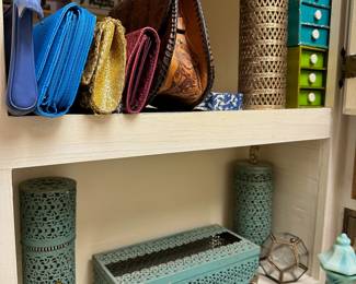 Bathroom accessories