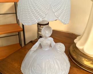 Table lamp