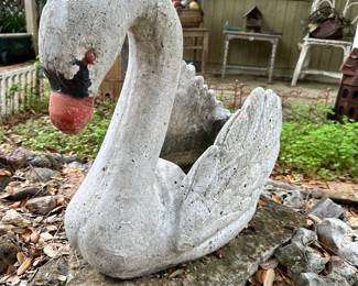 Large swan Yard Art