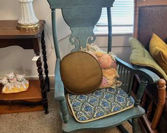 Vintage rocking chair