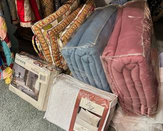 Linens (sheets, pillows, towels, table cloths and more)