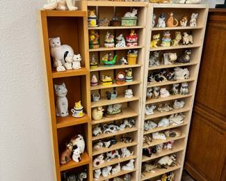 Cat figurines
