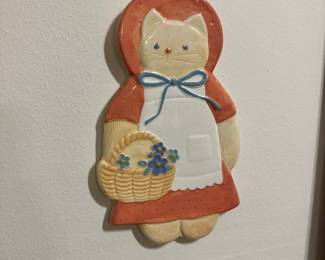 Cat figurine