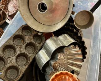 Vintage metal bakeware