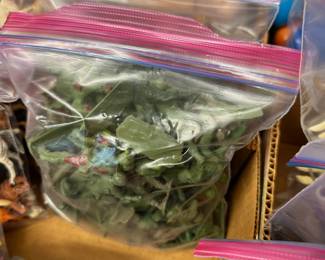 Plastic army men