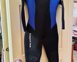 Wetsuit