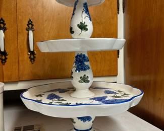 Ceramic tiered tray