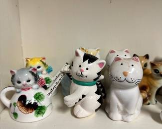 Cat salt and pepper shakers