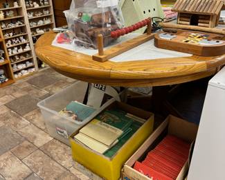 Large tile top dining table with 2 leaves