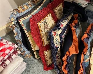 Linens (sheets, pillows, towels, table cloths and more)