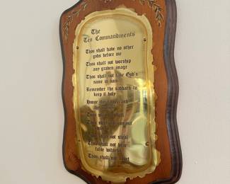 The Ten Commandments sign