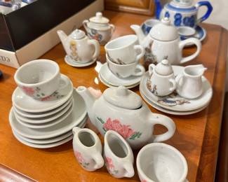 Children’s tea sets