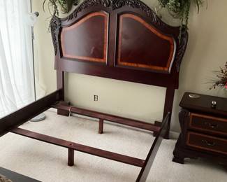 Queen size headboard with matching pieces