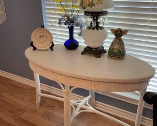 Wicker Table 